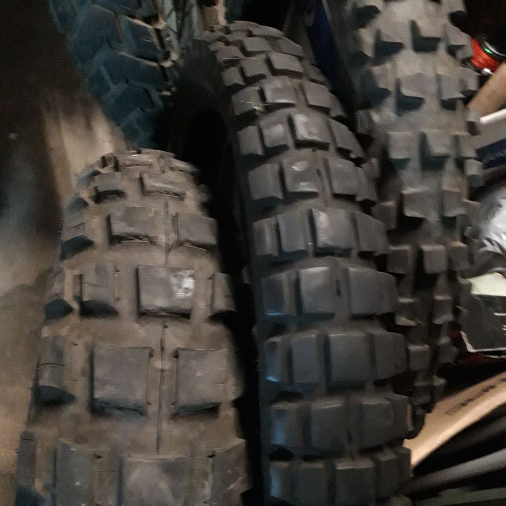 3 Opony michelin i dunlop 90x90 r21 140x70x r18