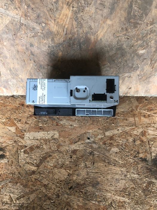 Audi A4 B8 A5 Zmieniarka CD 8T2035110C