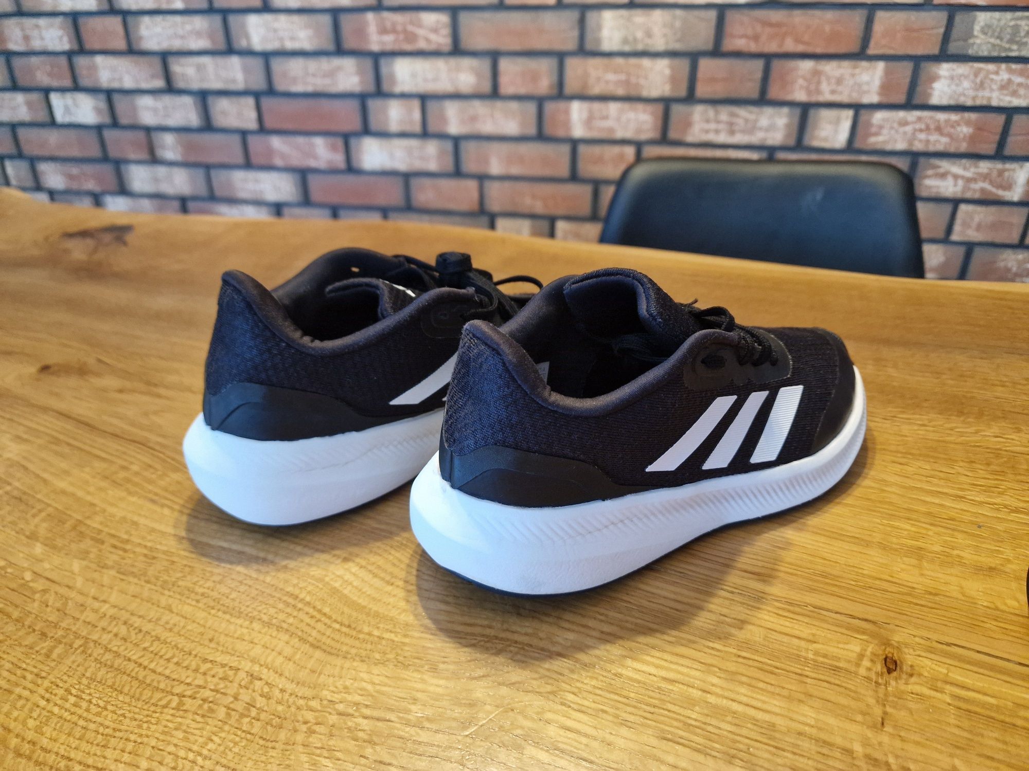 Buty sportowe Adidas Fortarun rozmiar 37.5
