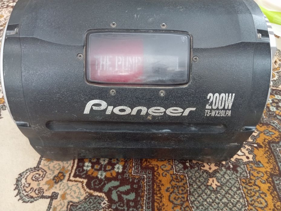 Продам активный сабвуфер pioneer 200W