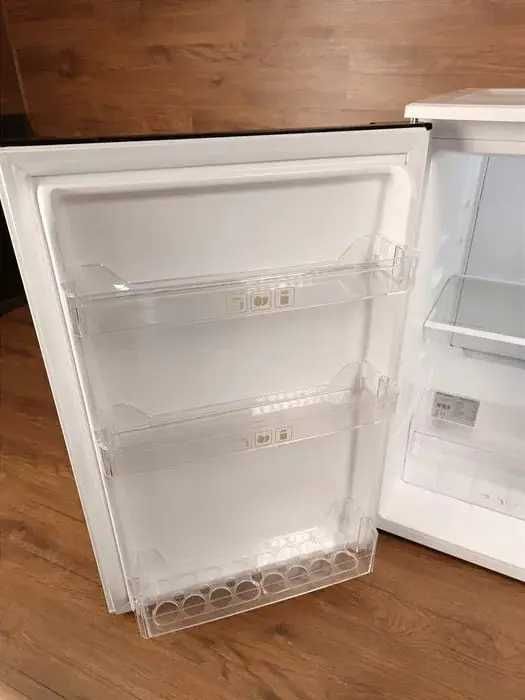 Маленький холодильник барний готельний офісний