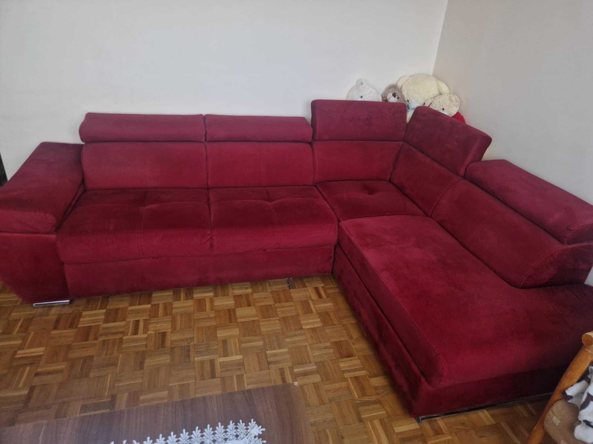 NAROŻNIK z funkcją spania , bardzo dobry stan.