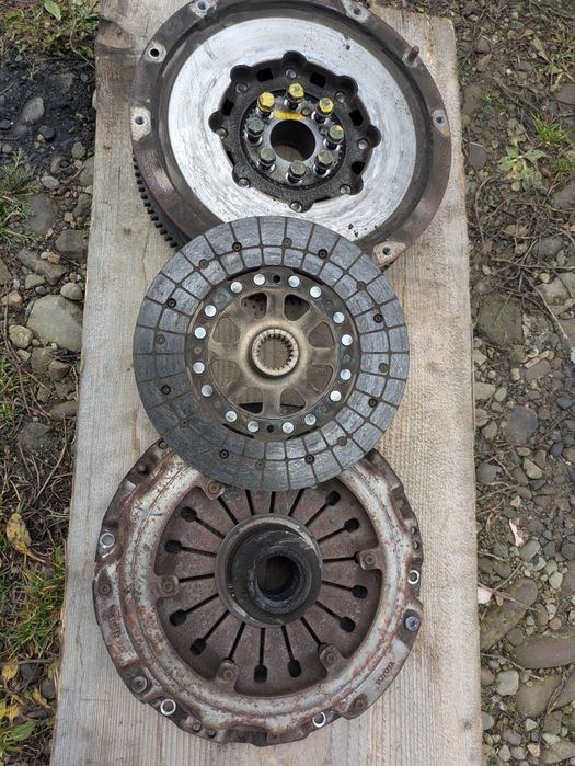 Демпферний маховик комплект щеплення корзина диск маховик lexus Gs 2.5