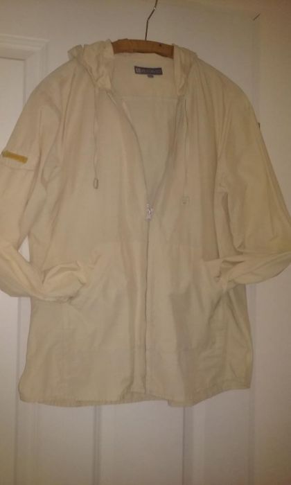 lekka kurtka / bluza Reserved z kapturem piaskowa