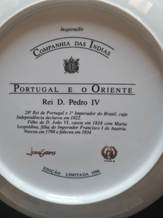 Prato Brasonado em porcelana