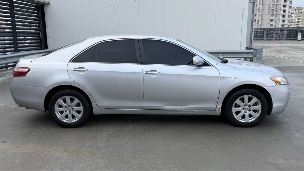 Тоyota camry 2008