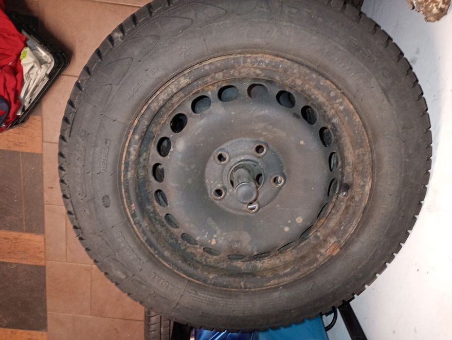 Koła zimowe z oponami 195/65-15 , felgi 5x112 Audi,VW