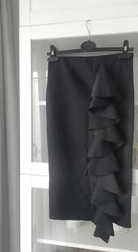 Spódnica ołówkowa dopasowana falbanki falbany czarna elegancka