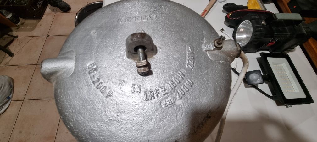 Sprzedam lampy retro firmy polam Wilkasy  model os-200p