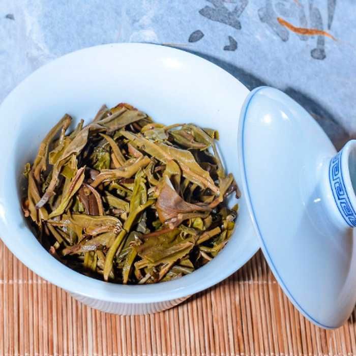 Шен пуер Ісландія 2015р 》витриманий зелений чай《 млинець 100г