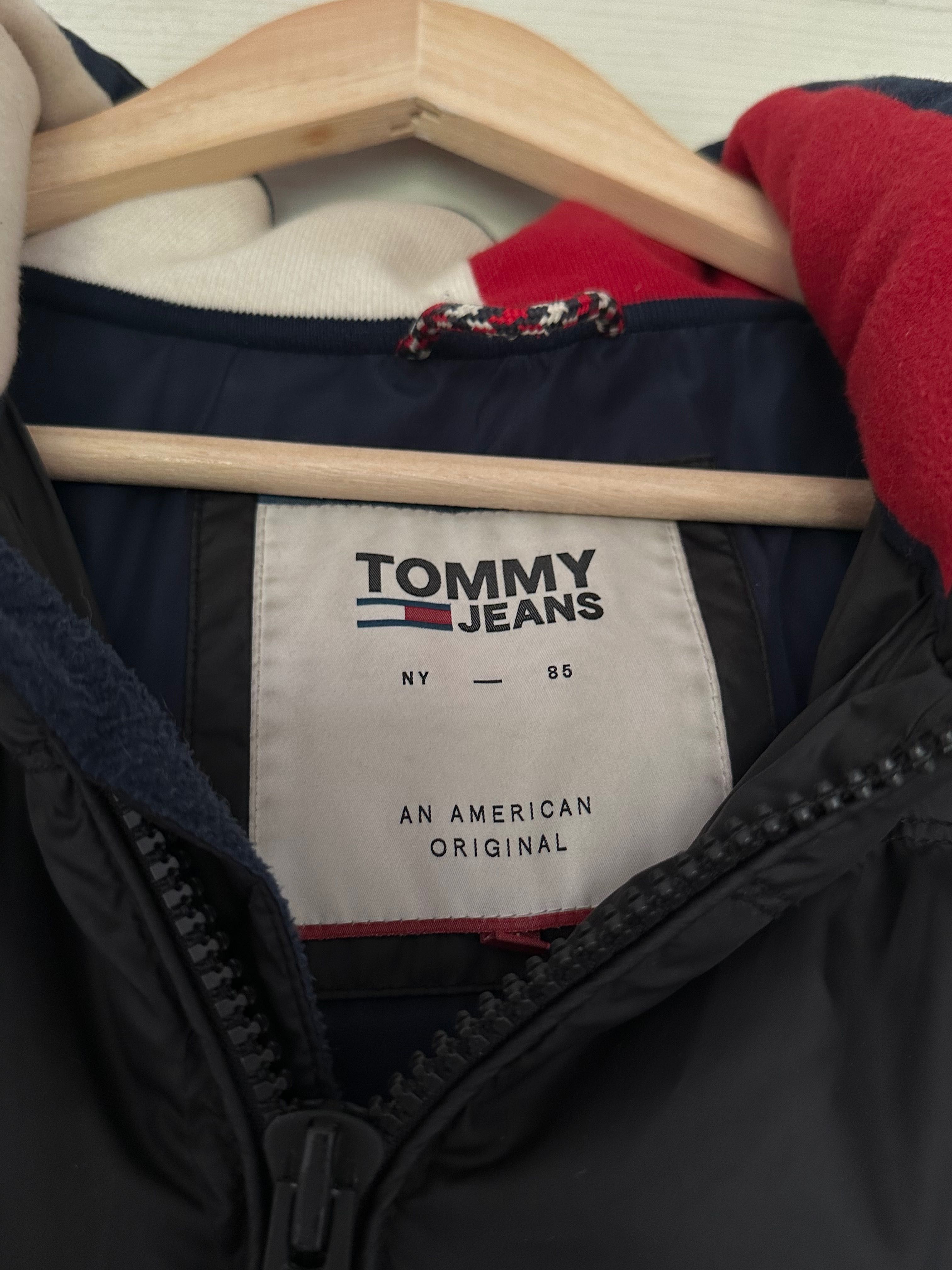 Чоловічий пуховик Tommy Jeans