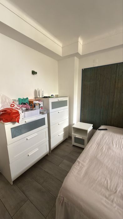 T0/Studio cave alta com janela e boa iluminação