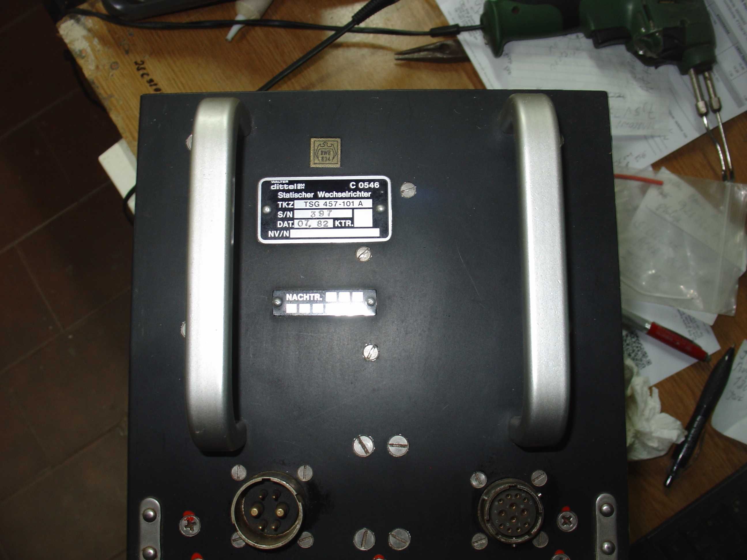 Inverter 28V para 110V  400Hz