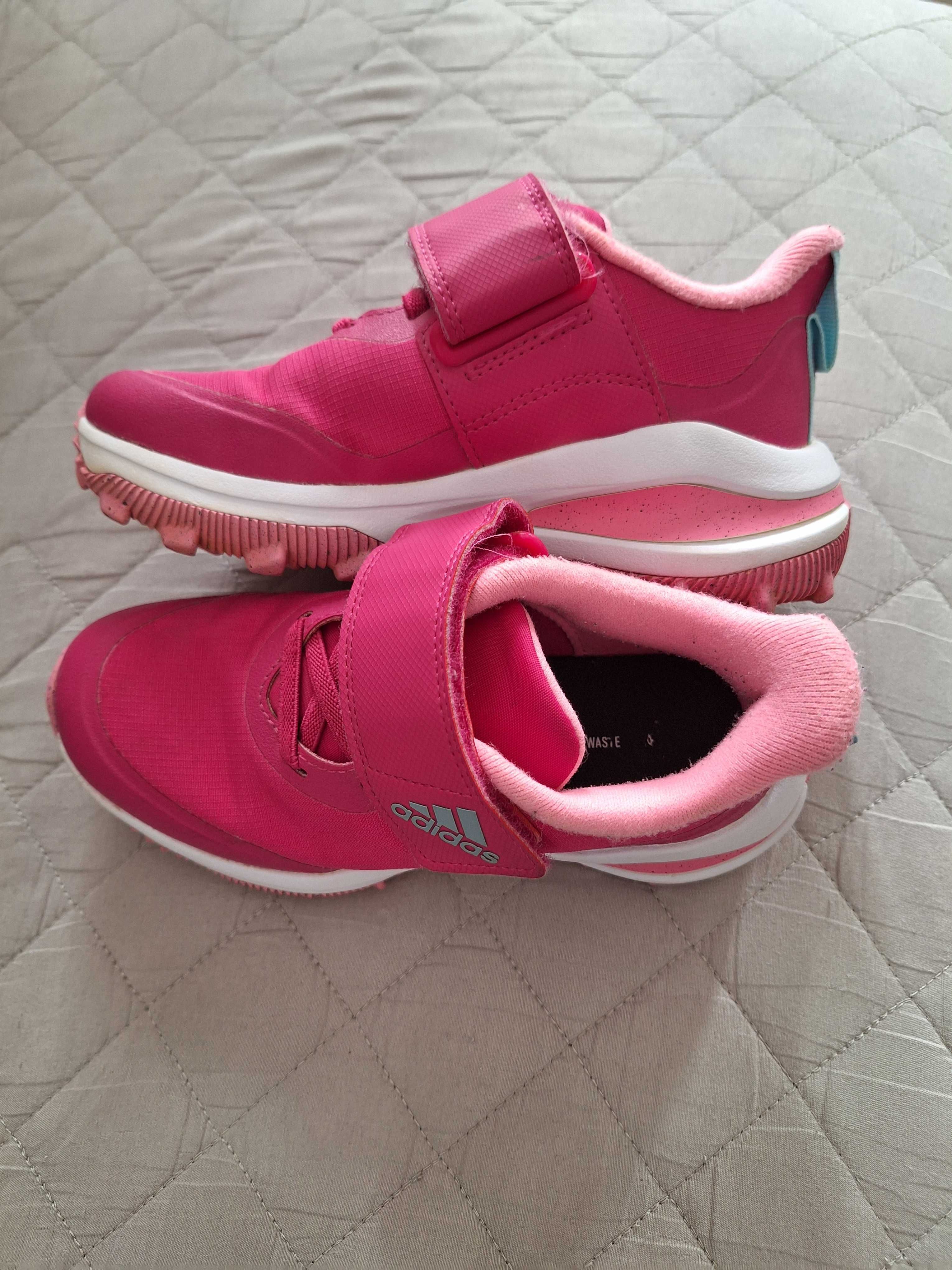 Sapatilhas da adidas