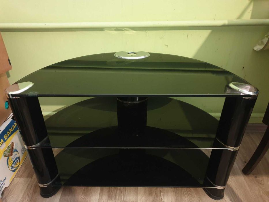 Продам Стол под TV