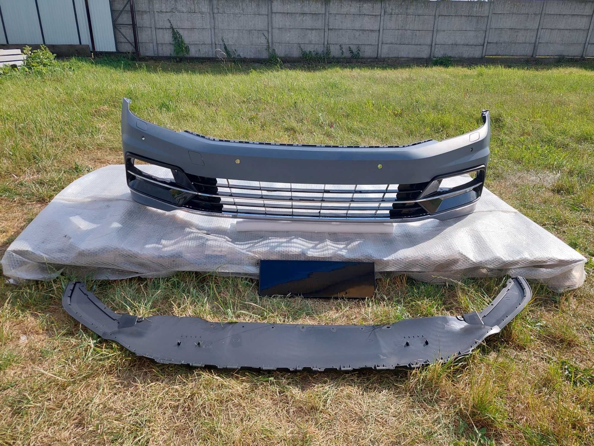 Передній бампер ( стиль R-Line ) на Volkswagen Passat B8 14-19 року