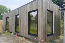 Pawilon handlowy 30 m 2  z terenem o powierzchni 1000 m