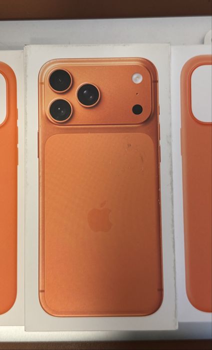 Nowy iPhone 17 Pro 1 TB - kolor Cosmic Orange