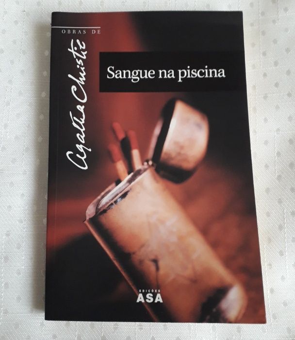 Sangue na Piscina de Agatha Christie