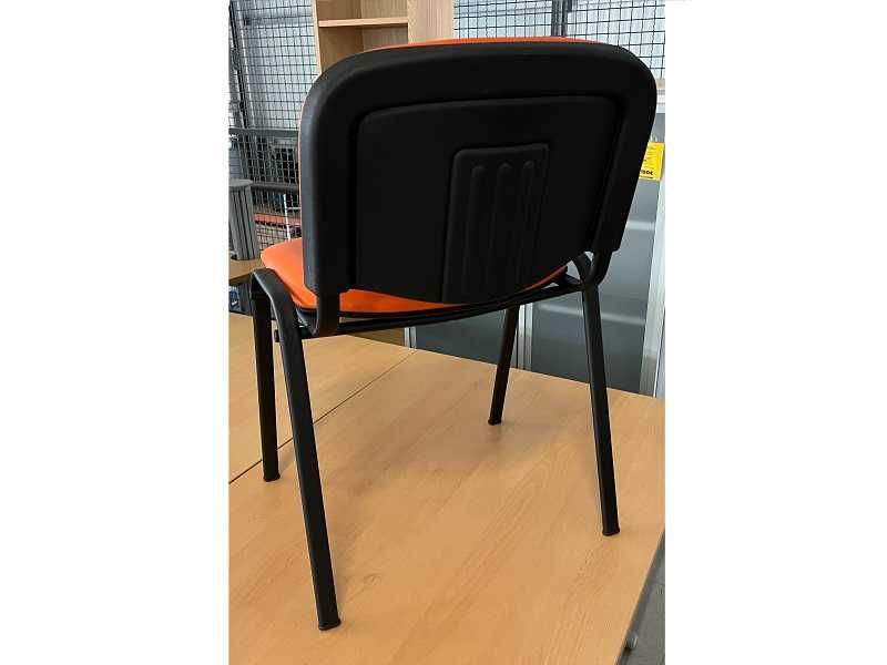 Cadeiras 4 pés multiusos 4000 - Semi-Pele, Tecido, PP ou Madeira