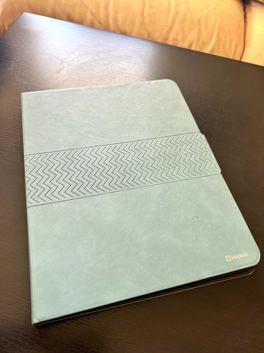 Apple iPad Pro (2022) 256 GB Space Grey + 2 capas + Apple Pencil