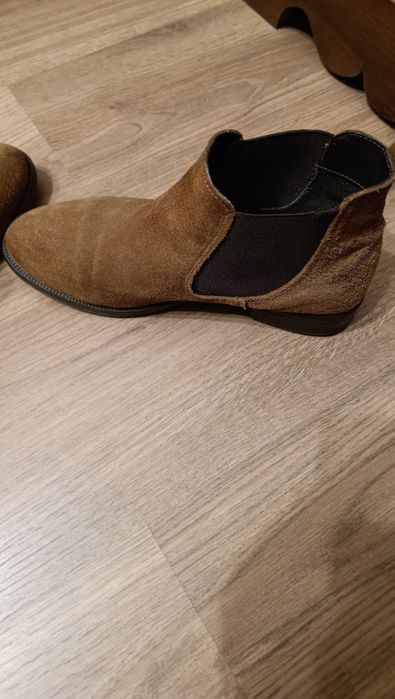 Botins em camurça, castanhos , tamanho 37, senhora