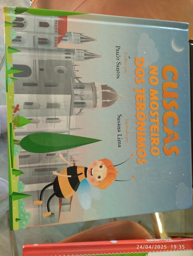 Livros infantis variados