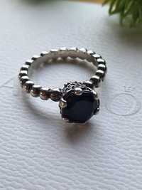 Pandora  oryginalny pierścionek z czarnym onyksem