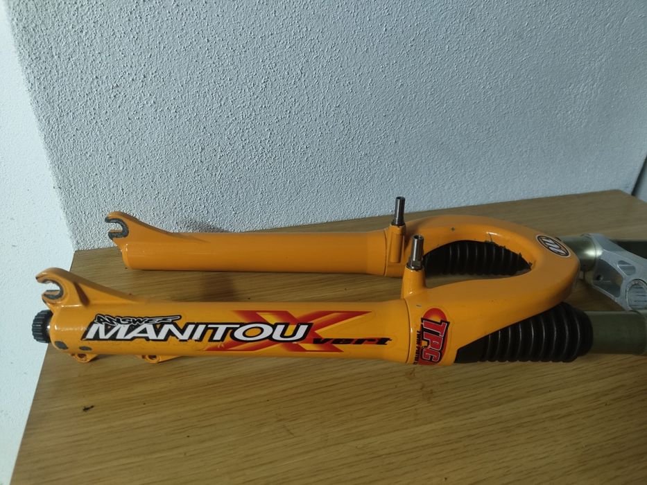 Manitou X Vert Suspensão DH