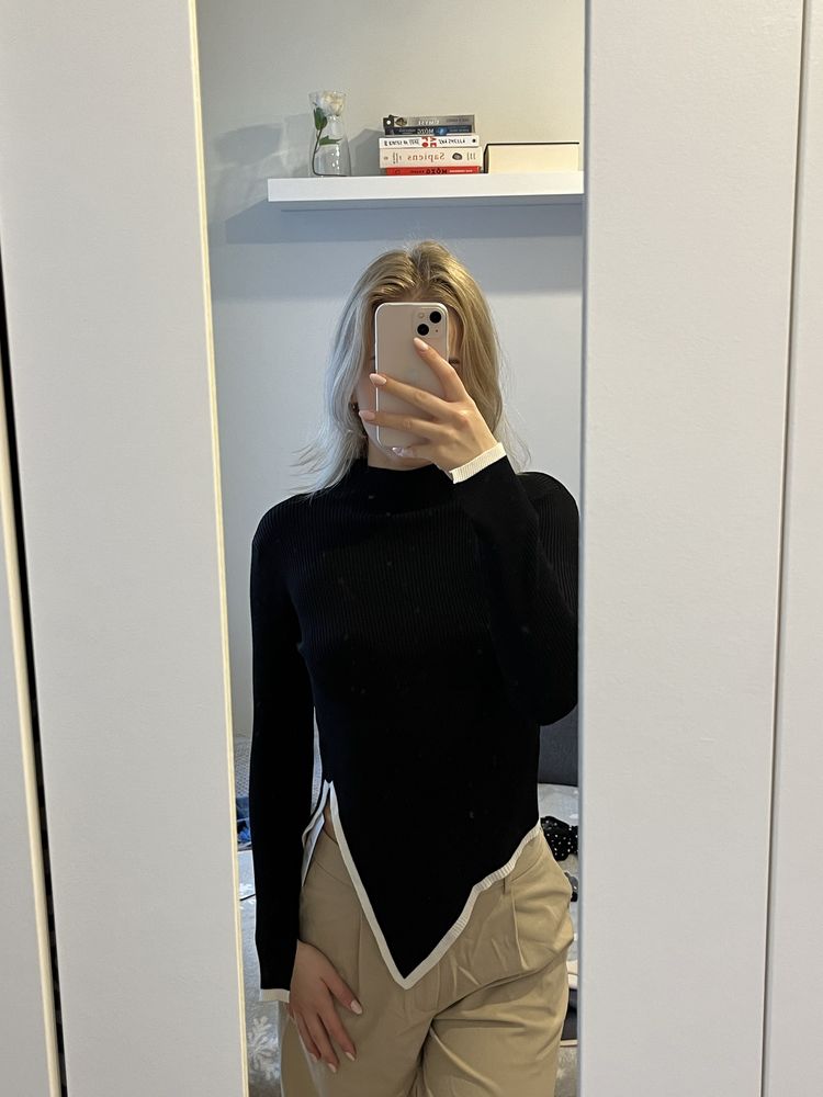 Asymetryczny cienki dopasowany sweter