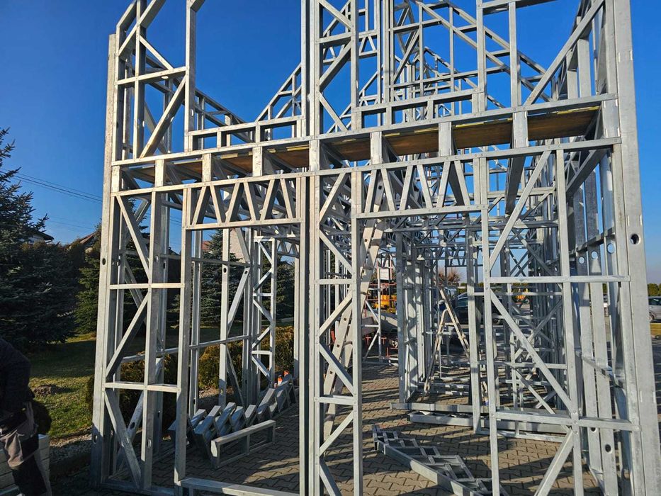 Konstrukcja : hale,domy,garaże,carport,wiaty,pergole,kontenery,schody