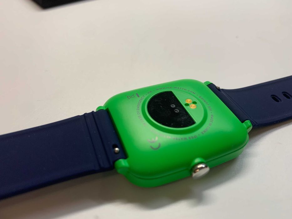Ice-Watch ICE zielony niebieski smartwatch dla dzieci 021876 (1,40")
