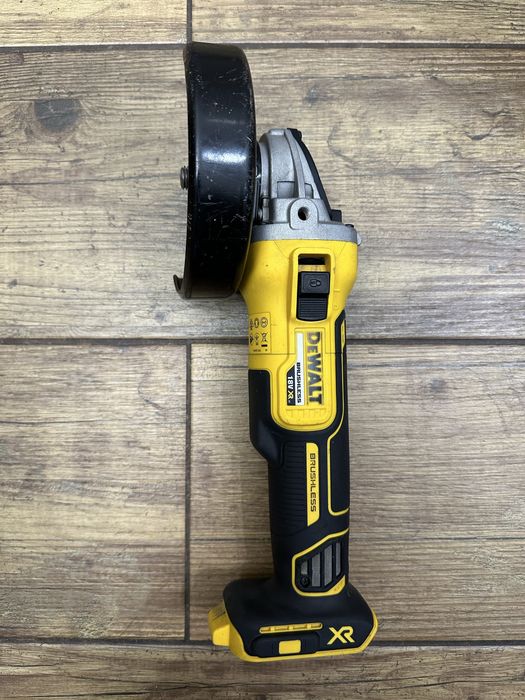 Szlifierka kątowa akumulatorowa 18V DeWalt DCG405 | 2023r.