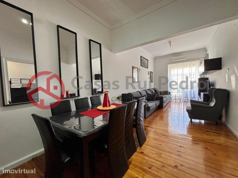 Apartamento Duplex T4 remodelado, perto da Fundação Calouste Gulben...