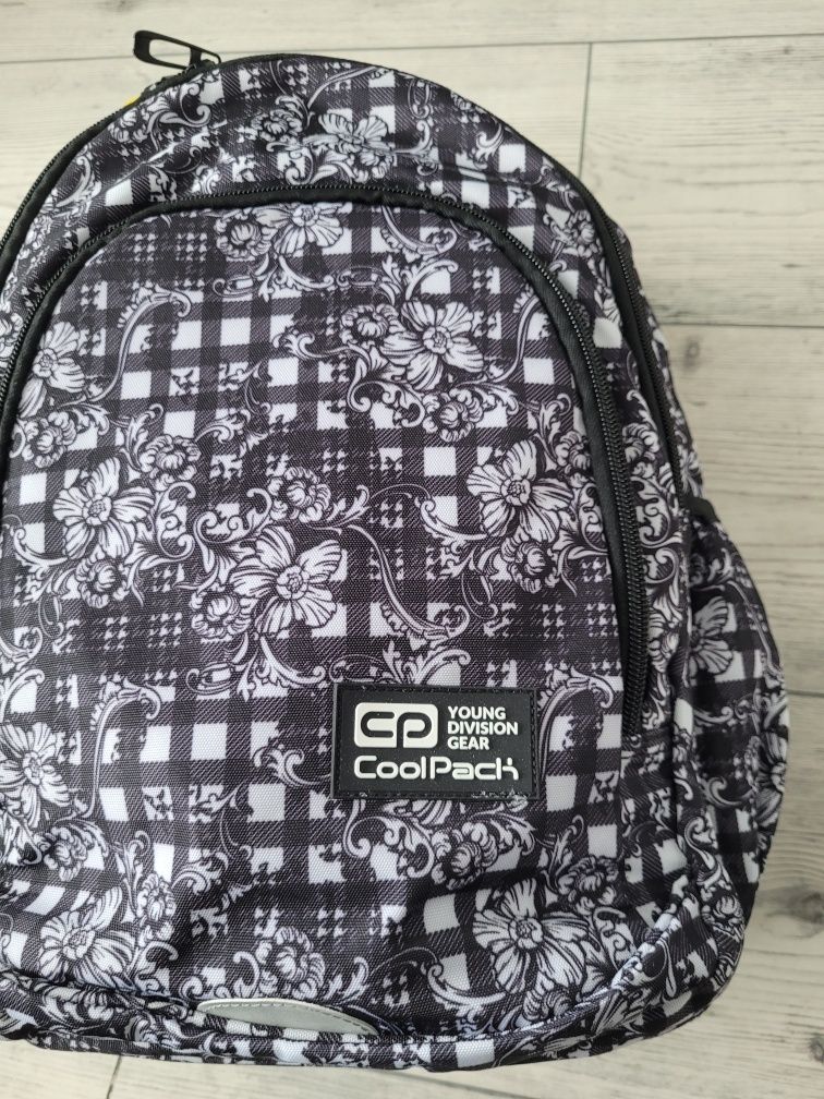 Nowy plecak szkolny z metką CoolPack Cool4 School