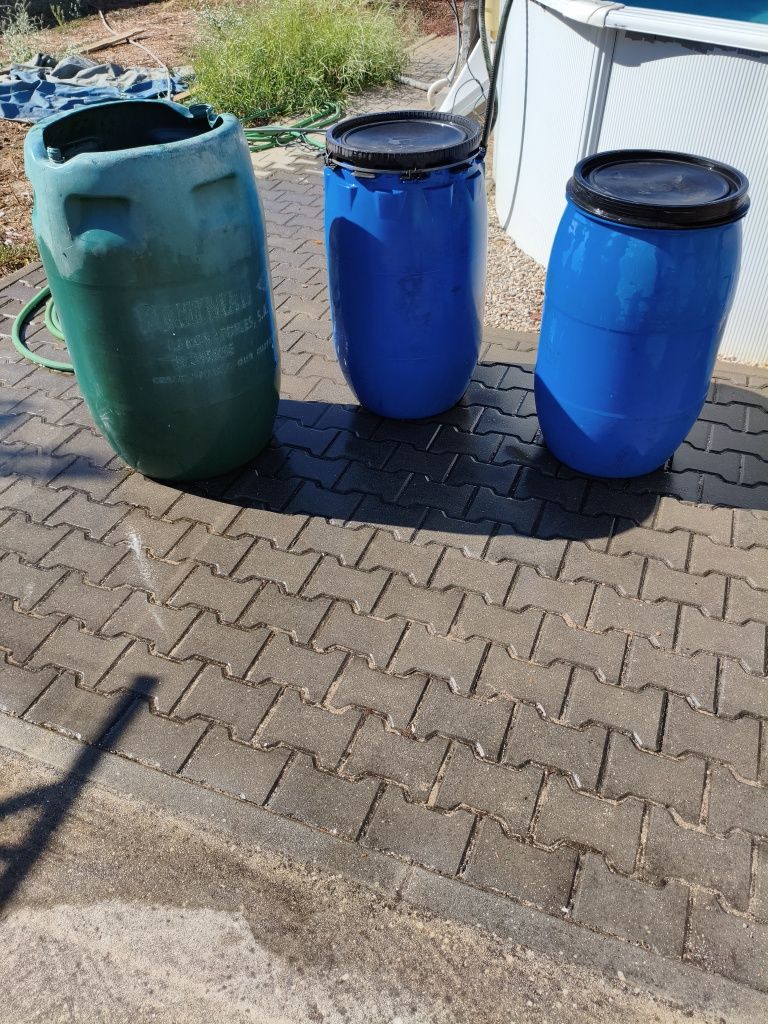 Bidões com tampa