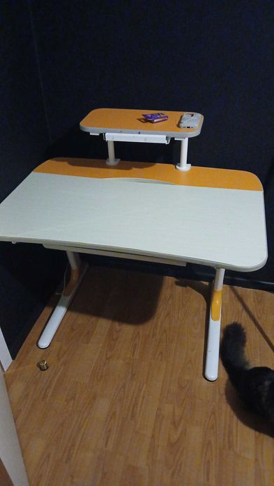 Дитячій стіл парта Edison Mealux