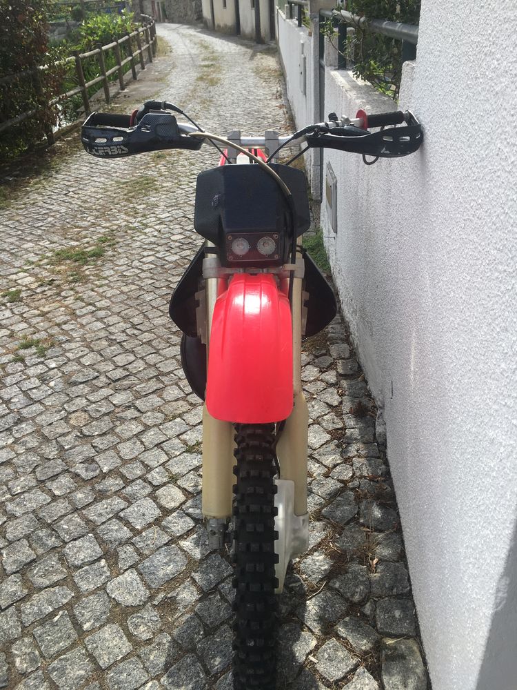 Honda CR250 2T de 1999 com matricula e luz