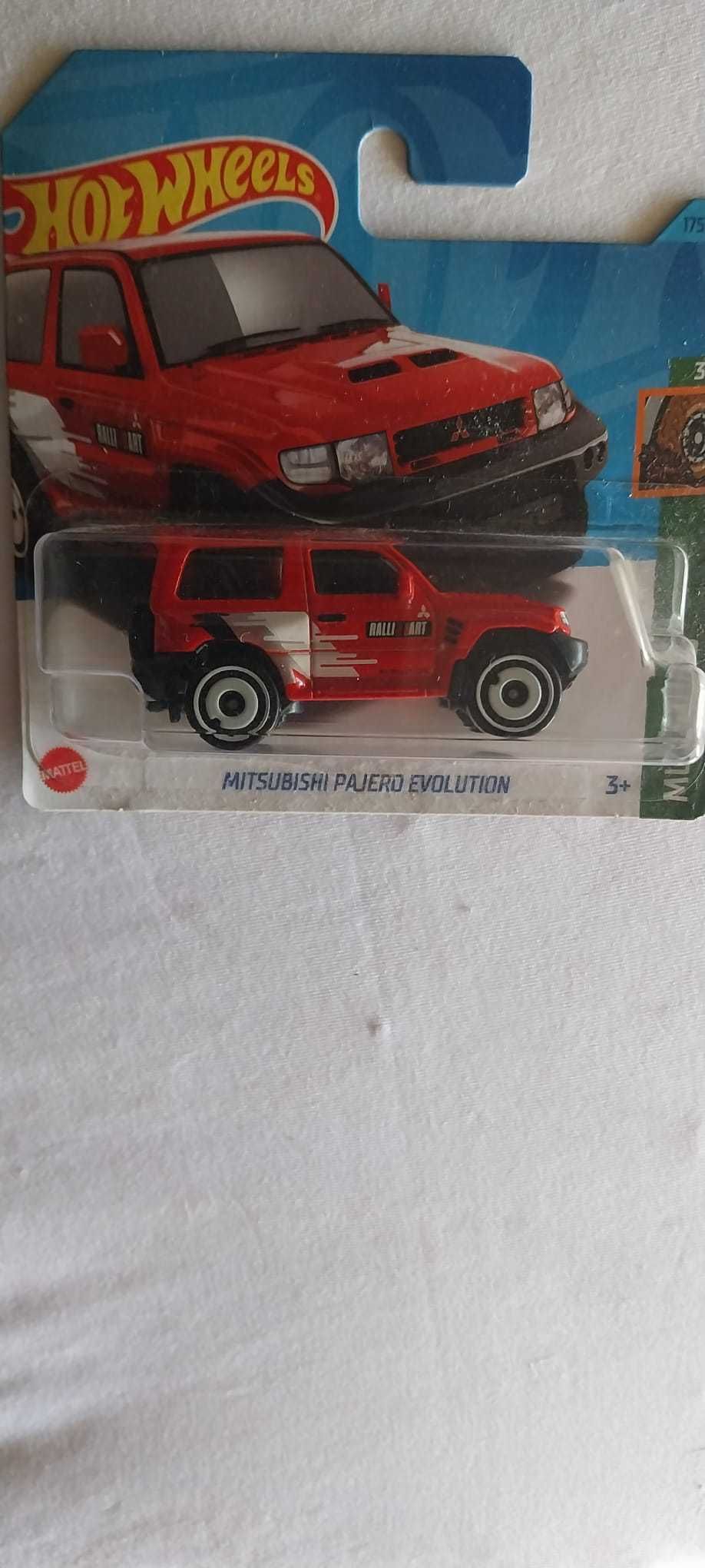 HOT WHEELS - Miniatura Mitsubishi Pajero Evolution