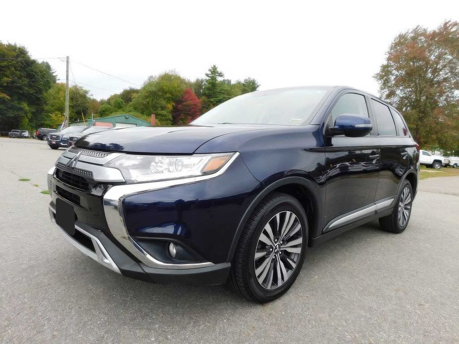 Mitsubishi Outlander SE S-AWC      2019