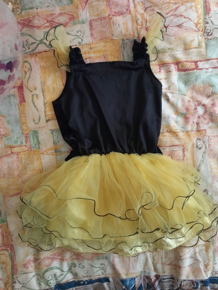 Прокат сукня бджілка, розмір 3-5 роки. Ціна 150 грн.