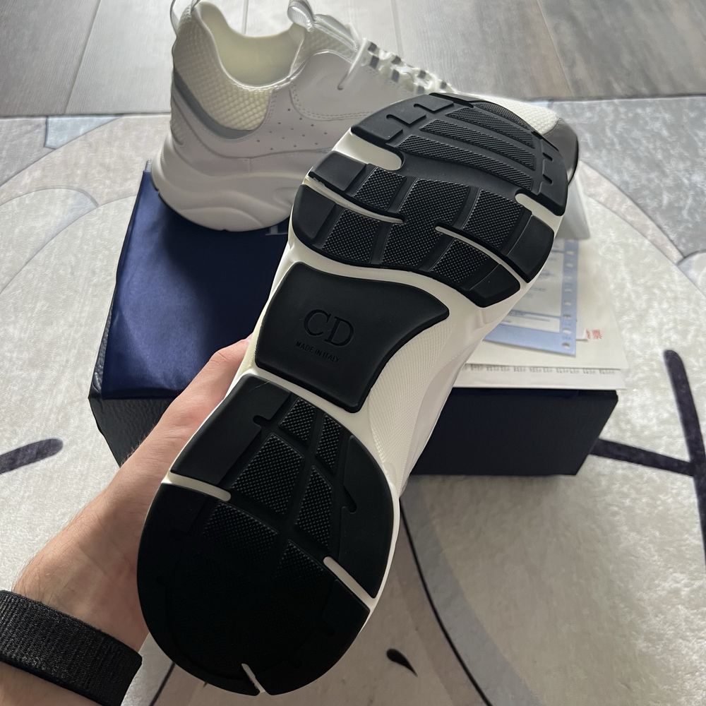 Dior b22 white reflective
