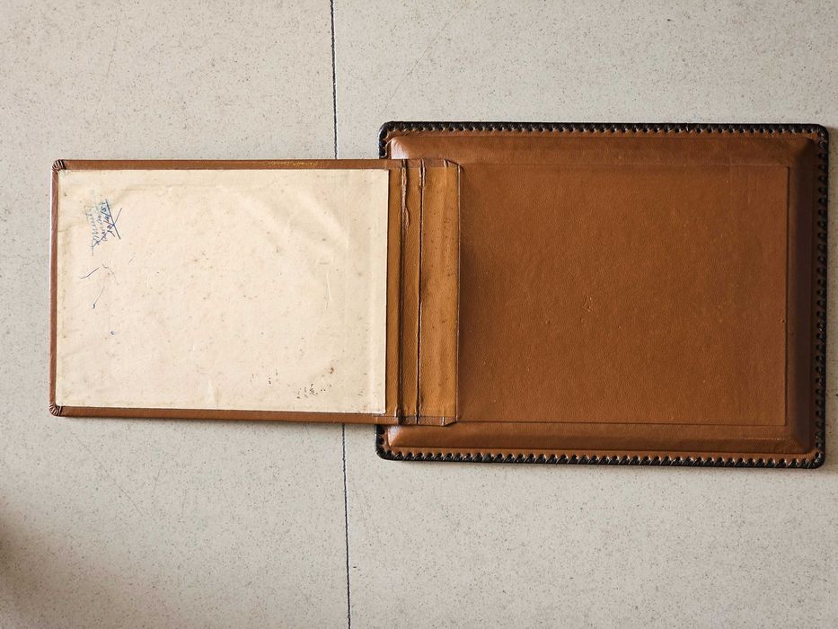 Pasta em Couro gravado, Universidade de Coimbra