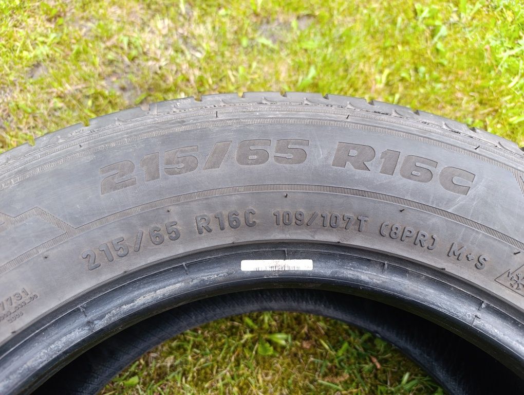 Opony wielosezonowe bus Pirelli 215/65 R16C komplet