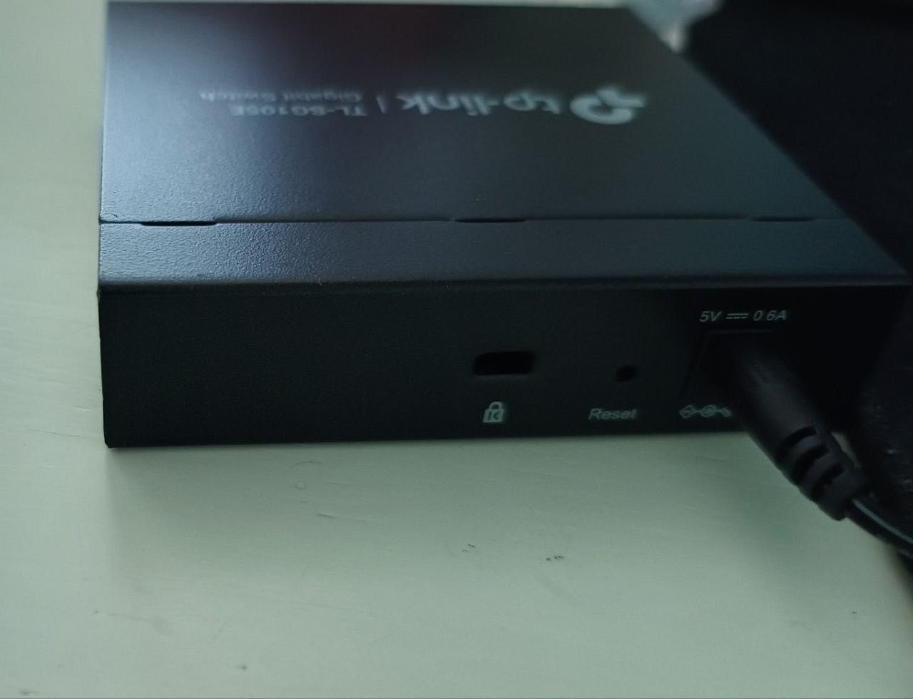 Комутатор TP-LINK TL-SG105