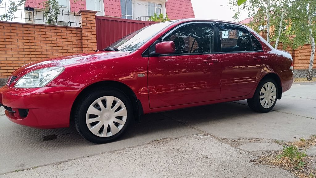 Mitsubishi Lancer.