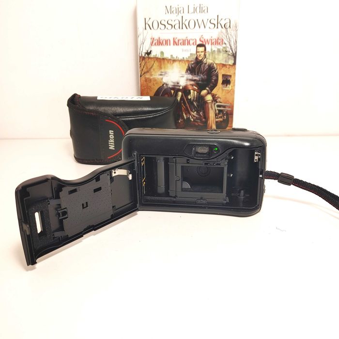 Kompaktowy aparat fotograficzny RETRO analogowy NIKON Fun Touch 3