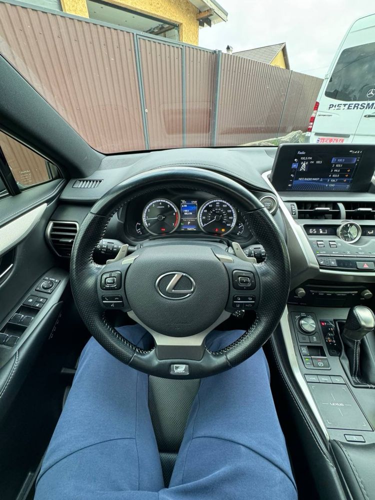 Продам авто Lexus nx 300 f-sport. 2017