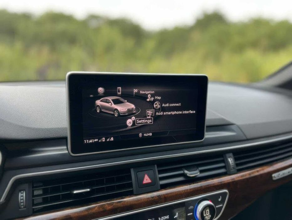 Audi A4 quattro Premium Plus      2019