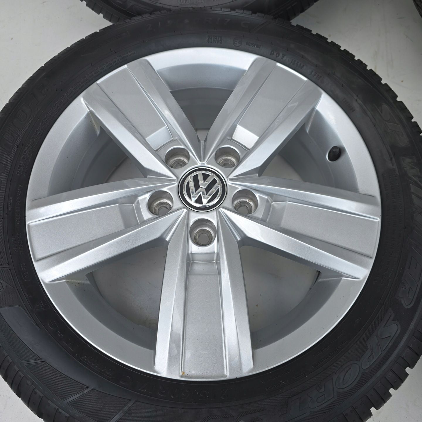 VW T5 T6 Multivan 5X120 Dunlop 215/60R17 C 104/102 H 17'' ET55 23R 4X